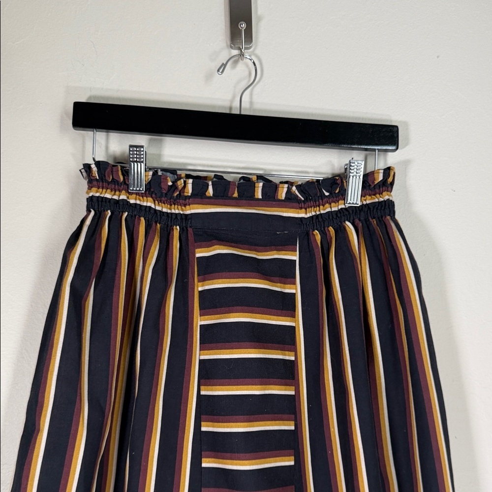 Cleobella Elegant Black and Gold Maxi Skirt - Picture 6 of 10